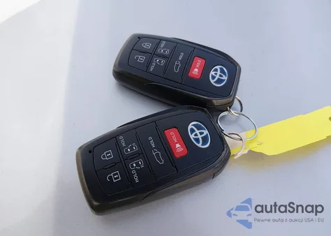 2022 Toyota Sienna Limited z USA, uszkodzony, nr VIN 5TDZSKFC4NS063928